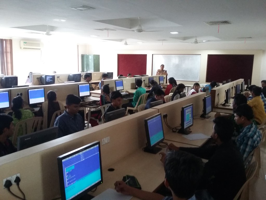 /central-computing-center-1_40518037963_l.jpg