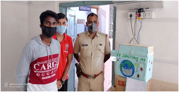 KITS, Ramtek students develop contactless UV based Sanitizing Machine